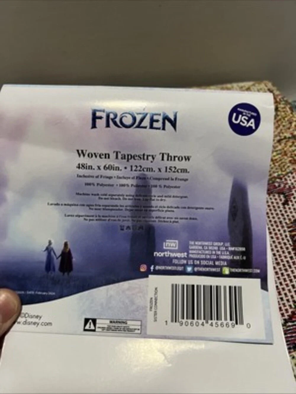 Disney Frozen Woven Tapestry Throw 48’’ X 60’’ Anna And Elsa Sister Love